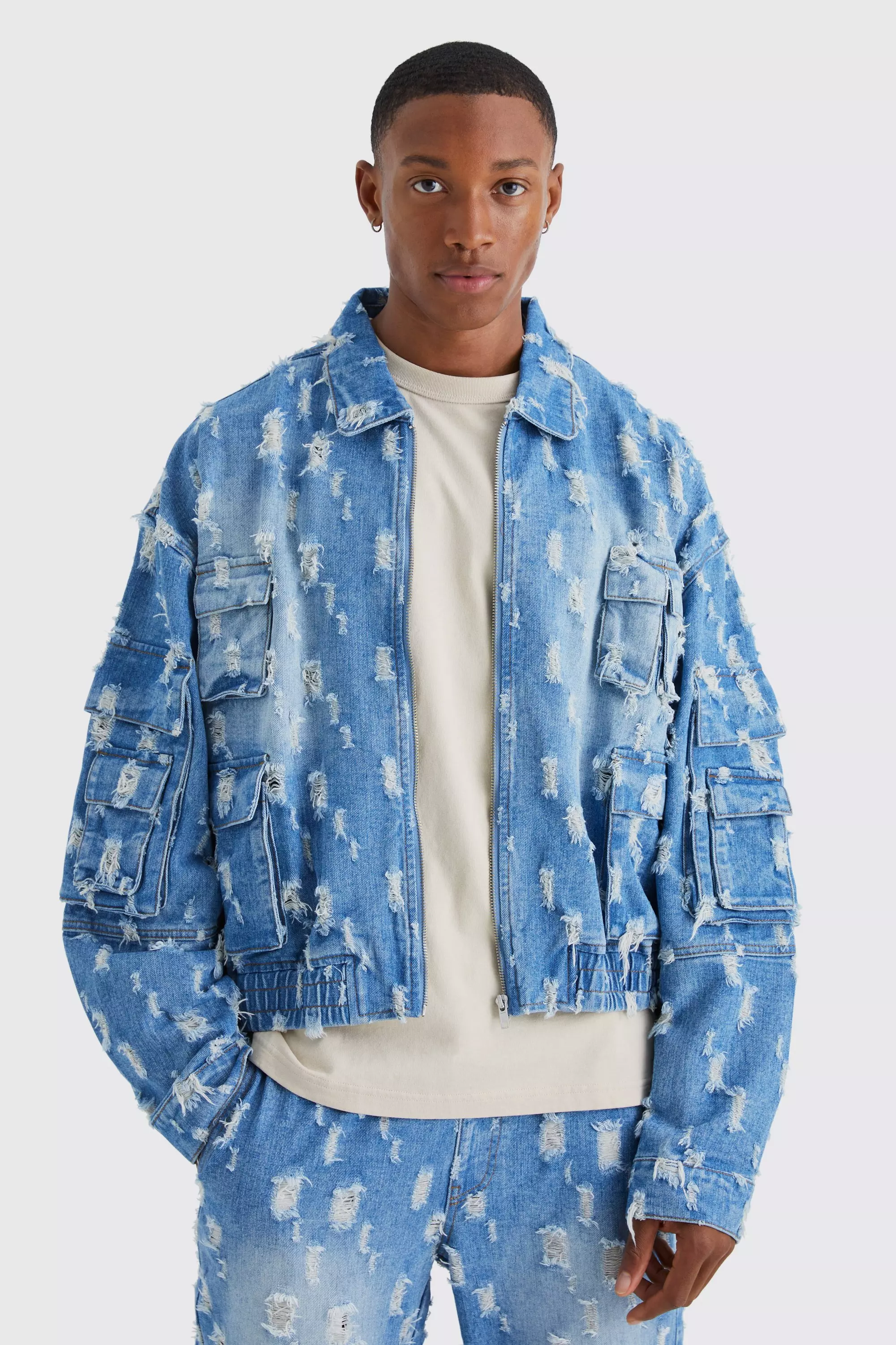 Ensemble en denim dechire avec veste et jean